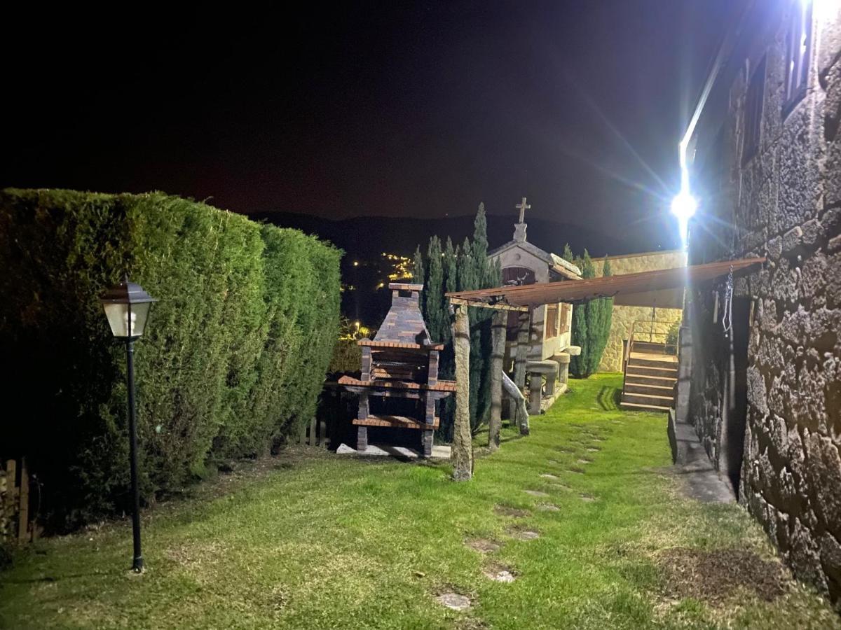 Casa Rural O Carballo Da Pedra La Caniza Kültér fotó